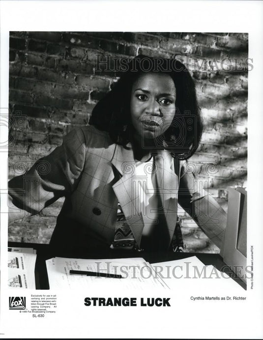 1995 Press Photo Cynthia Martells in Strange Luck - Historic Images