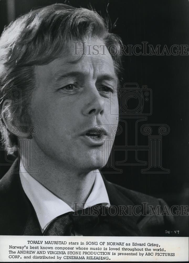 1970 Press Photo Toralv Maurstad stars in Song of Norway as Edvard Grieg - Historic Images