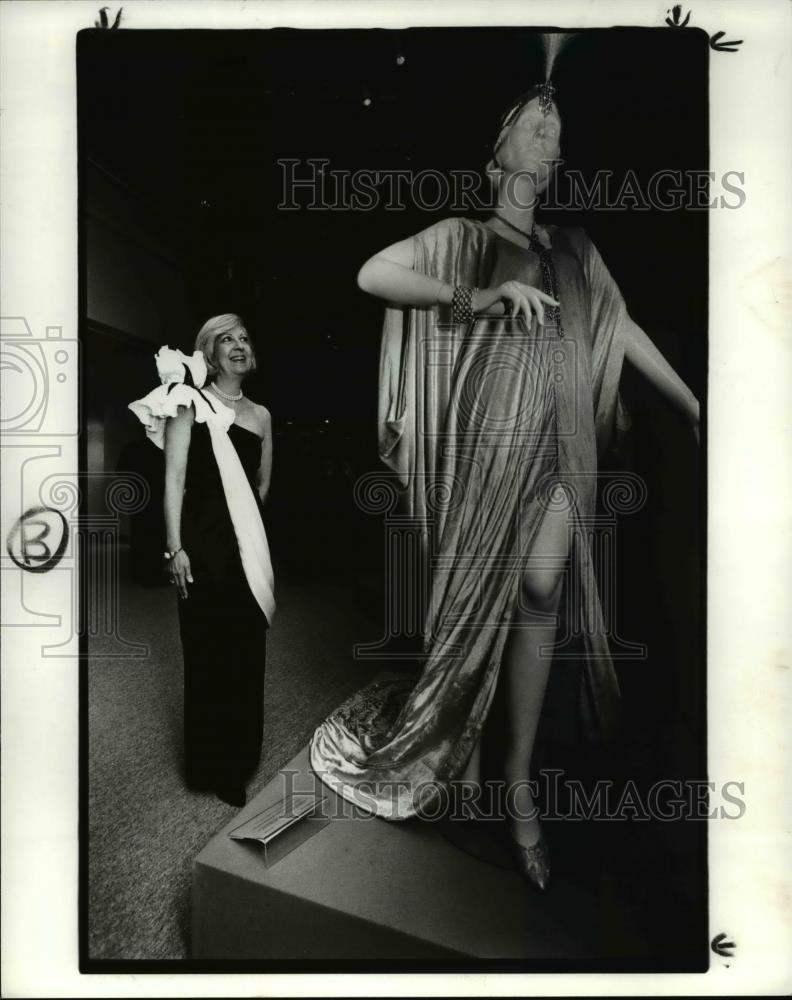 1985 Press Photo Kent State University School of Fashion Design &amp; Merchandising - Historic Images