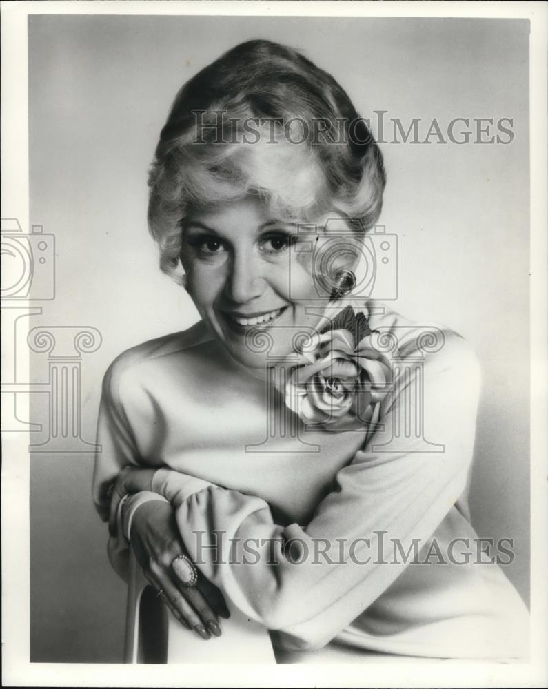 Press Photo Rona Barrett - Historic Images