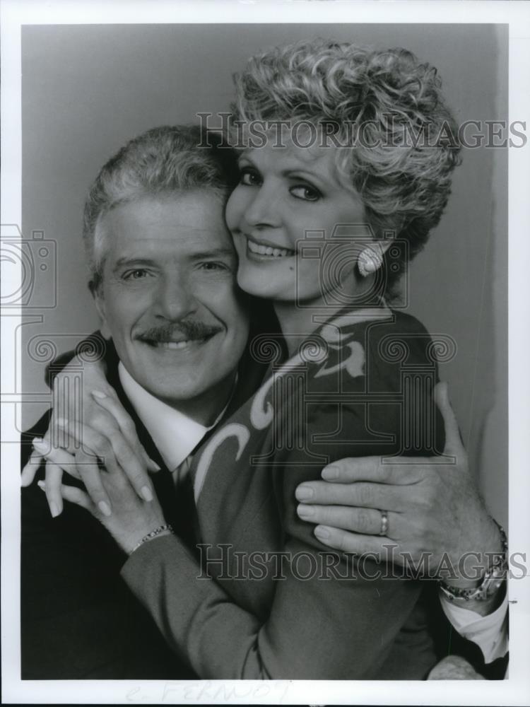 1990 Press Photo Robert Reed and Florence Henderson star in The Bradys - Historic Images