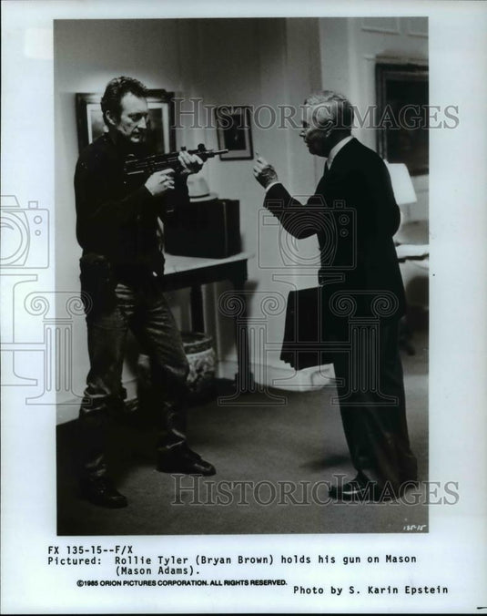 1986 Press Photo Bryan Brown Mason Adams In FX - Historic Images