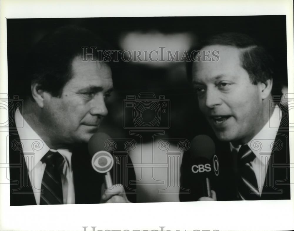 Undated Press Photo Sportscasters Tom Heinsohn and Dick Stockton - Historic Images