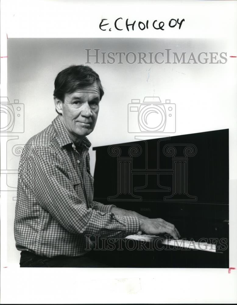 1993 Press Photo Jack Riley as Artie Shaughnessy in The House of Blue Leaves - Historic Images