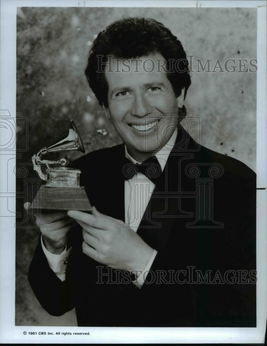 1991 Press Photo Garry Shandling Hosts 33rd Annual Grammy Awards - Historic Images