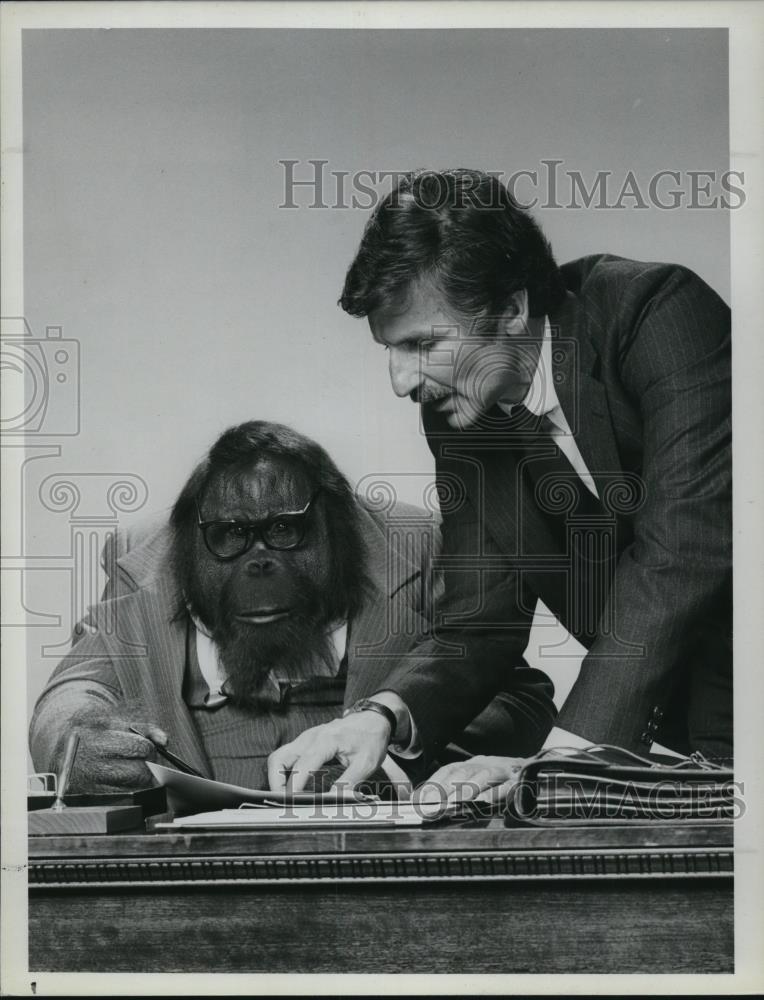 1983 Press Photo TV Program Mrs. Smith - Historic Images