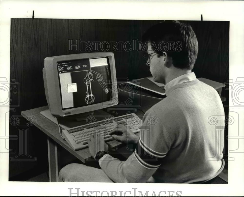 1984 Press Photo CWRU Center for Automation and Intelligent System Research - Historic Images