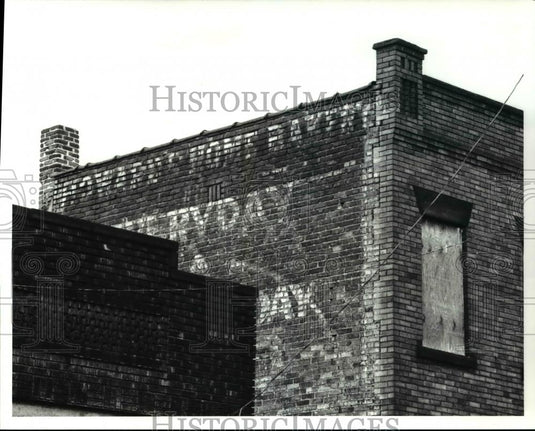 1989 Press Photo Old Advertising Signs East Side - Historic Images