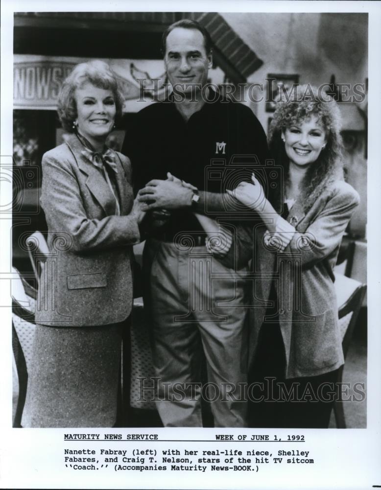 1992 Press Photo Nanette Fabray Shelley Fabares Craig T. Nelson on Coach - Historic Images