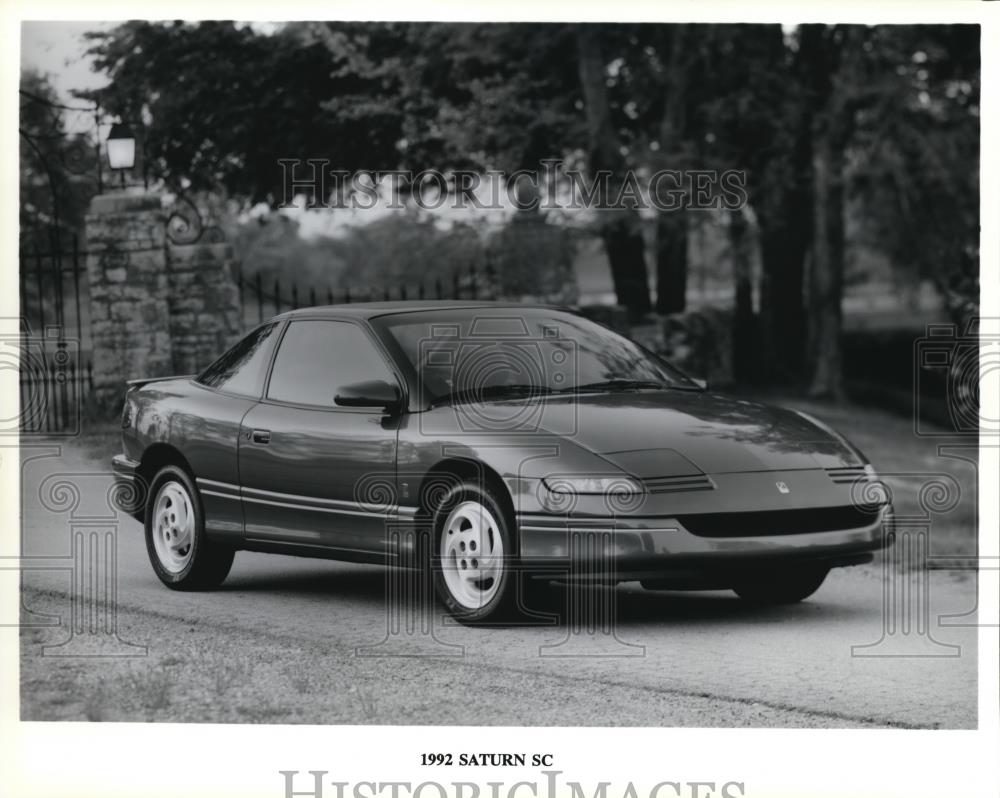 1992 Press Photo Model 1992 Saturn SC - Historic Images