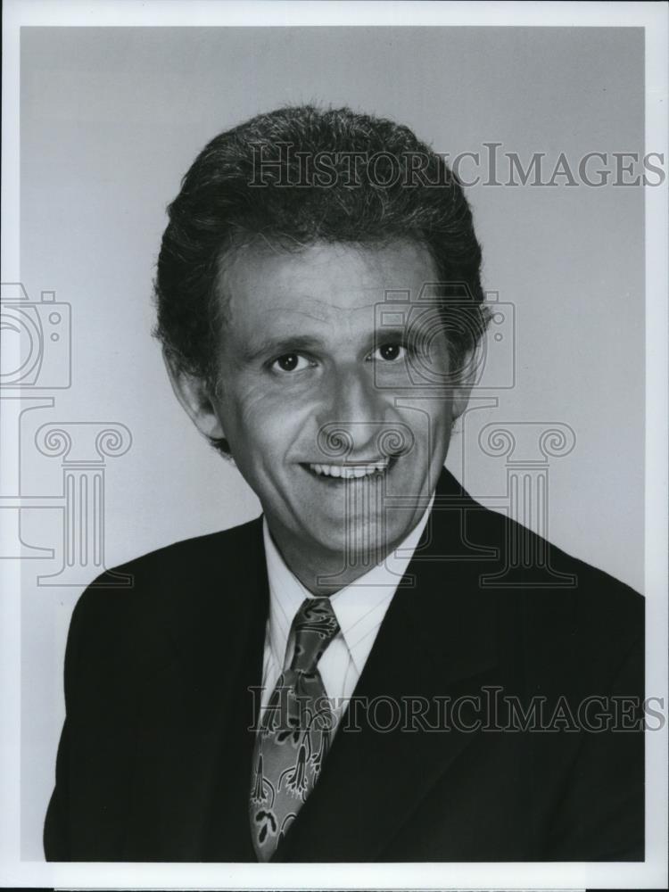 1982 Press Photo Peter Bonerz in 9 to 5 - Historic Images