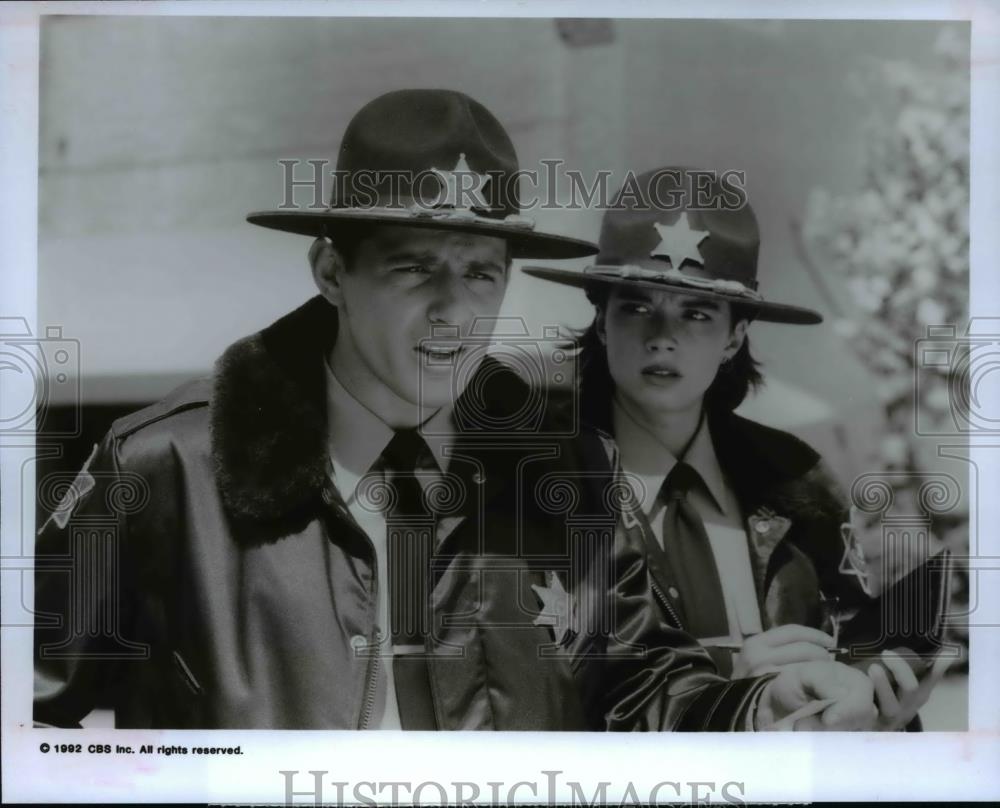 1992 Press Photo Costas Mandylor & Lauren Holly in Picket Fences - cvp75106 - Historic Images