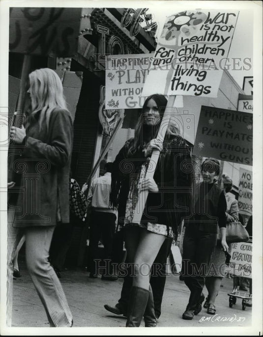 1970 Press Photo The Baby Maker with Barbara Hershey from National General - Historic Images
