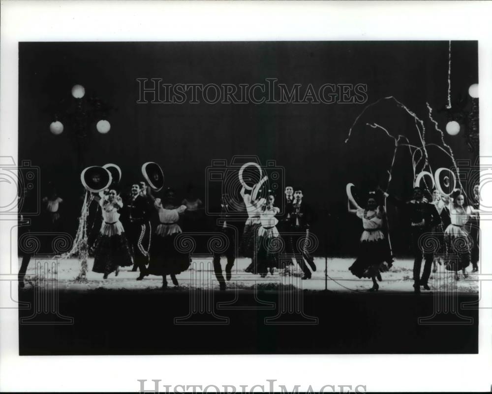 1994 Press Photo Folklorico de Mexico Ballet - cva59872 - Historic Images