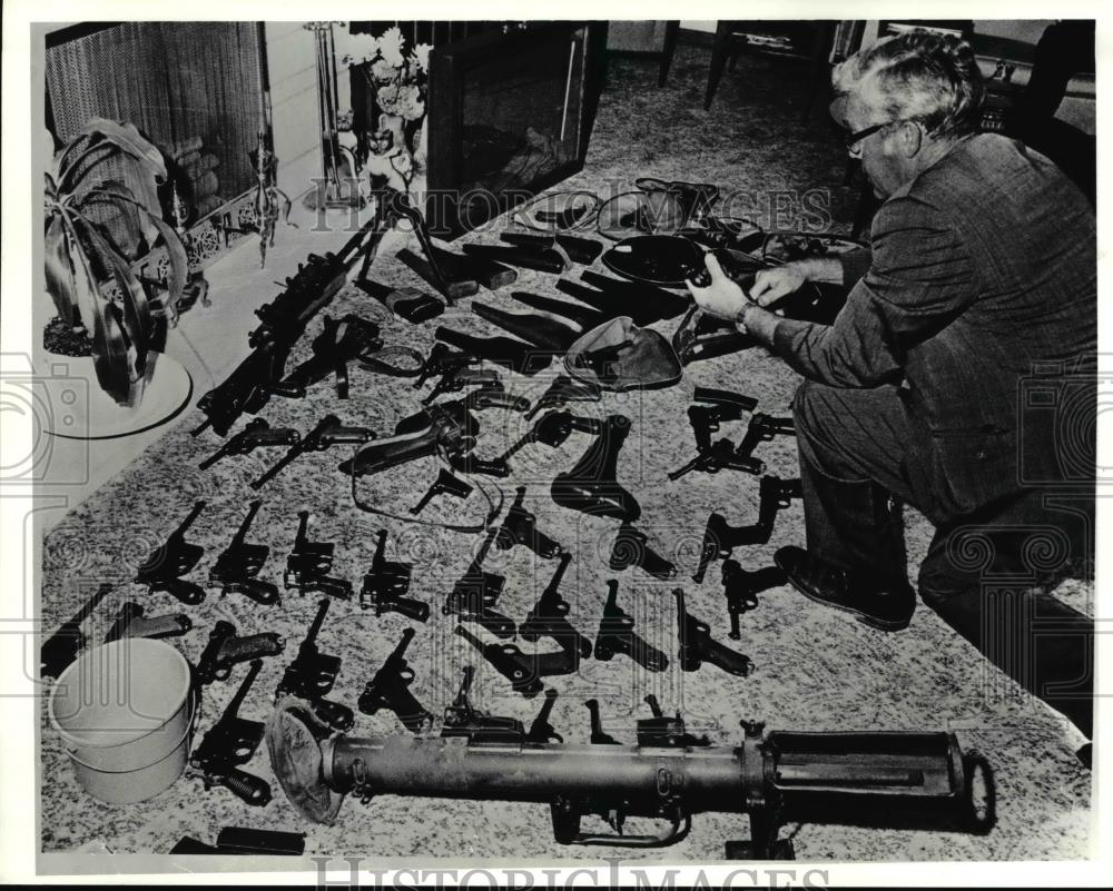 1991 Press Photo The guns - Historic Images