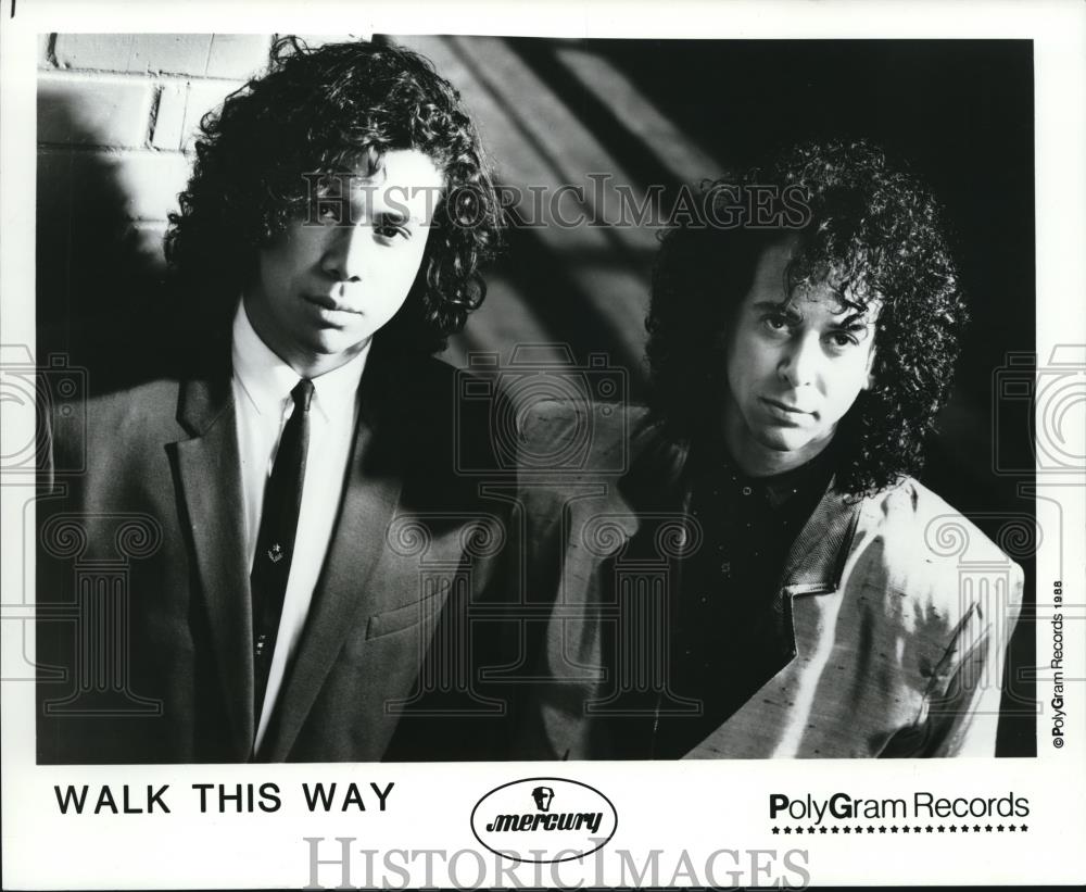 1988 Press Photo Walk This Way - cvp57030 - Historic Images