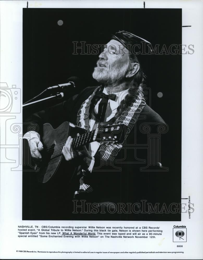 1988 Press Photo Willie Nelson Singing What a Wonderful World - cvp41241 - Historic Images