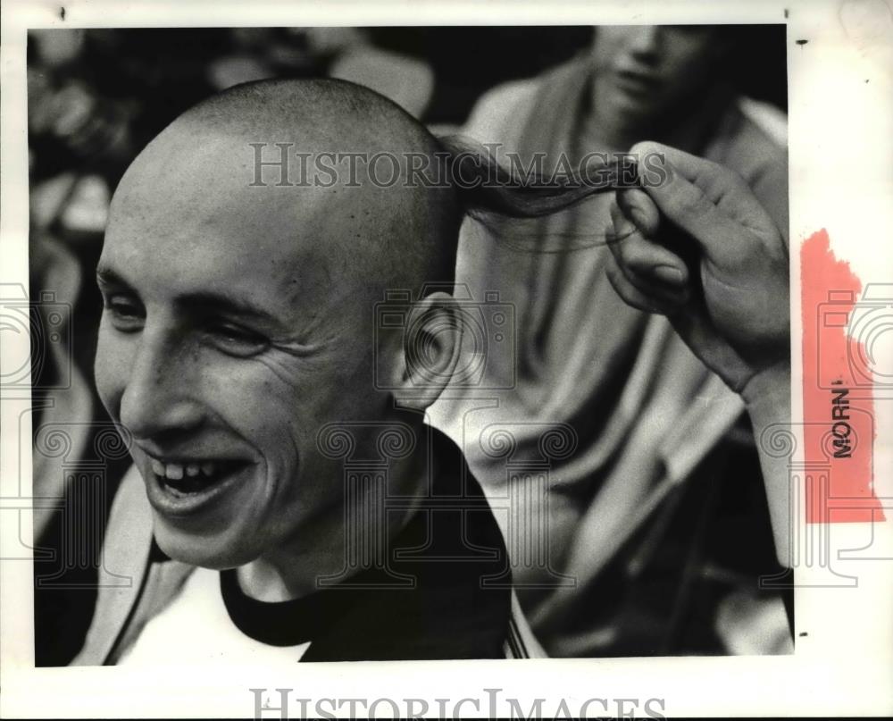 1982 Press Photo David Farrer in CSU Swim Meet - Historic Images