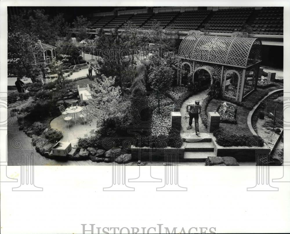 1987 Press Photo The aerial view of the Home and Flower Show - Historic Images