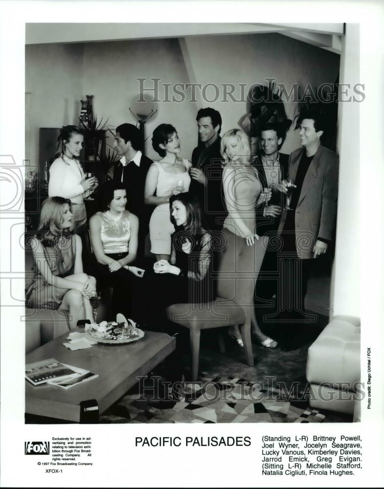 1997 Press Photo Pacific Palisades Cast - cvp70522 - Historic Images