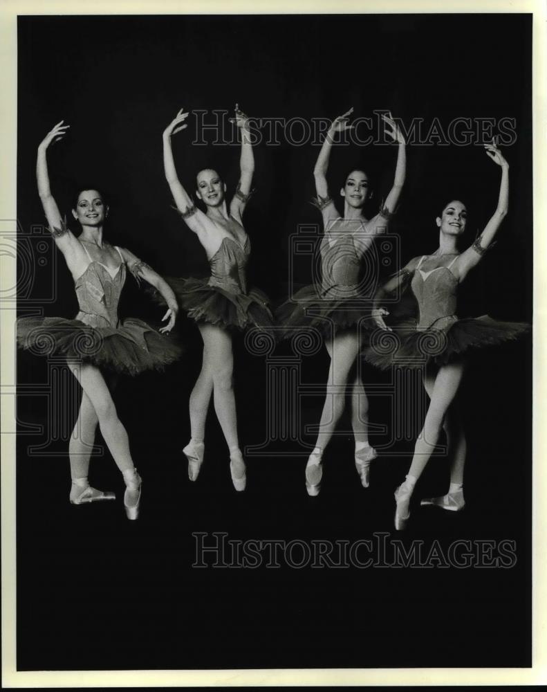 1983 Press Photo A scene from Tchaikovvsky's Theme & Variations - cva60152 - Historic Images