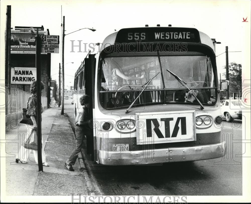 1979 Press Photo Old bus lists the route as 55S-Westgate - Historic Images