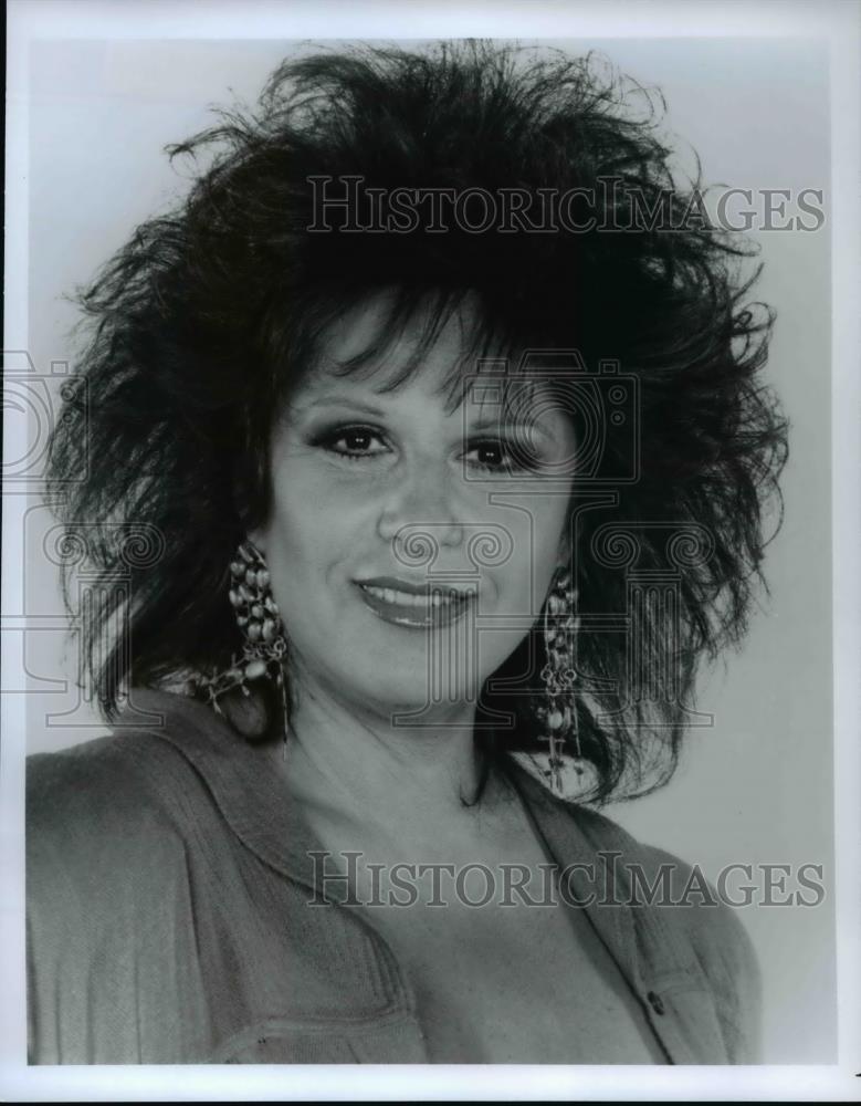1987 Press Photo Lainie Kazan in Karen's Song - cvp69477 - Historic Images