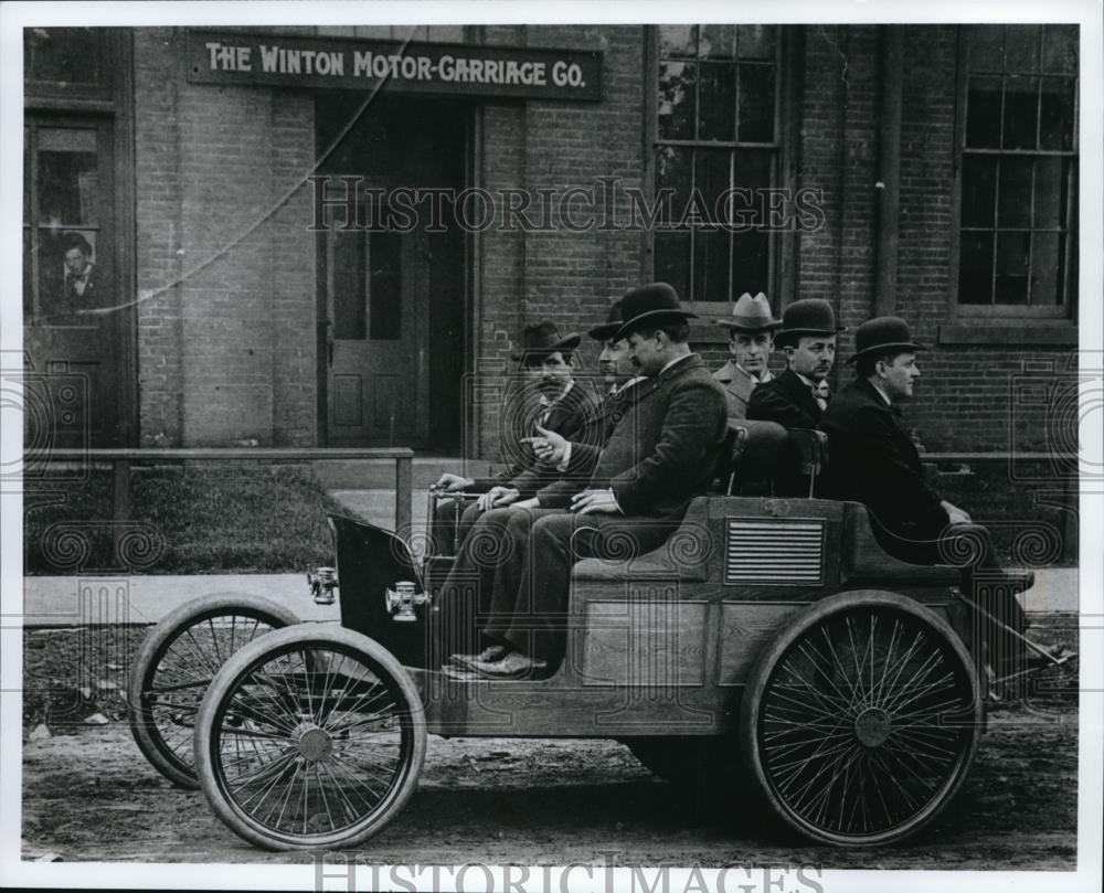 1997 Press Photo Alex Winton steering his experimental auto in 1897 - Historic Images