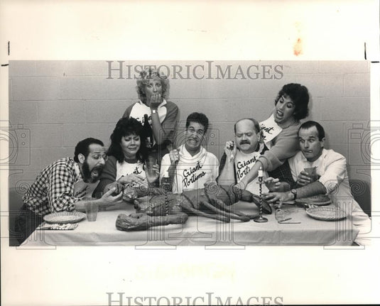 1986 Press Photo Giant Portions Improvisational Comedy Co. - Historic Images