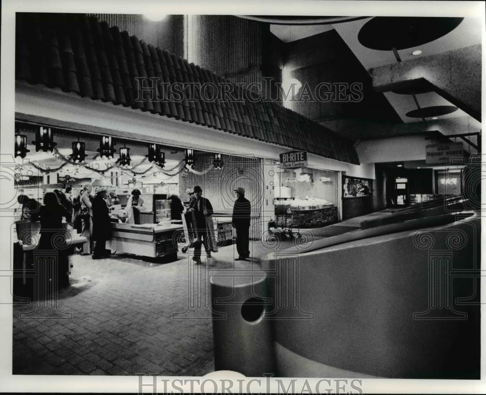 1977 Press Photo Park Centre - 214 - Historic Images