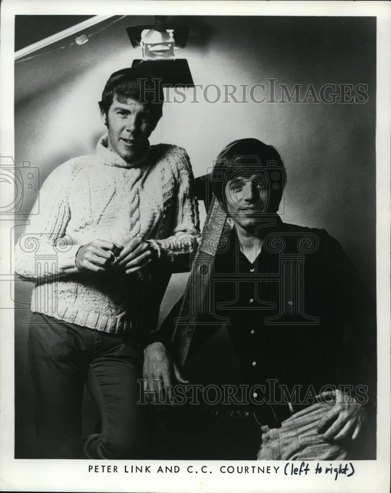 1970 Press Photo Musicians Peter Link and C.C. Courtney - Historic Images