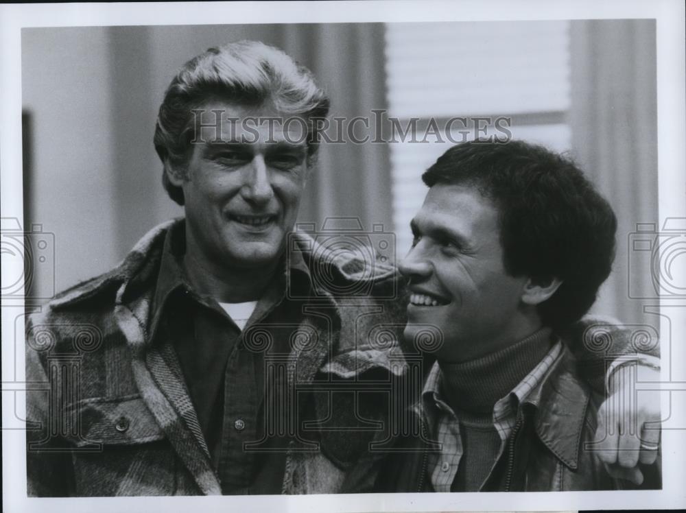 1978 Press Photo Richard Mulligan and Billy Crystal star in Soap - Historic Images