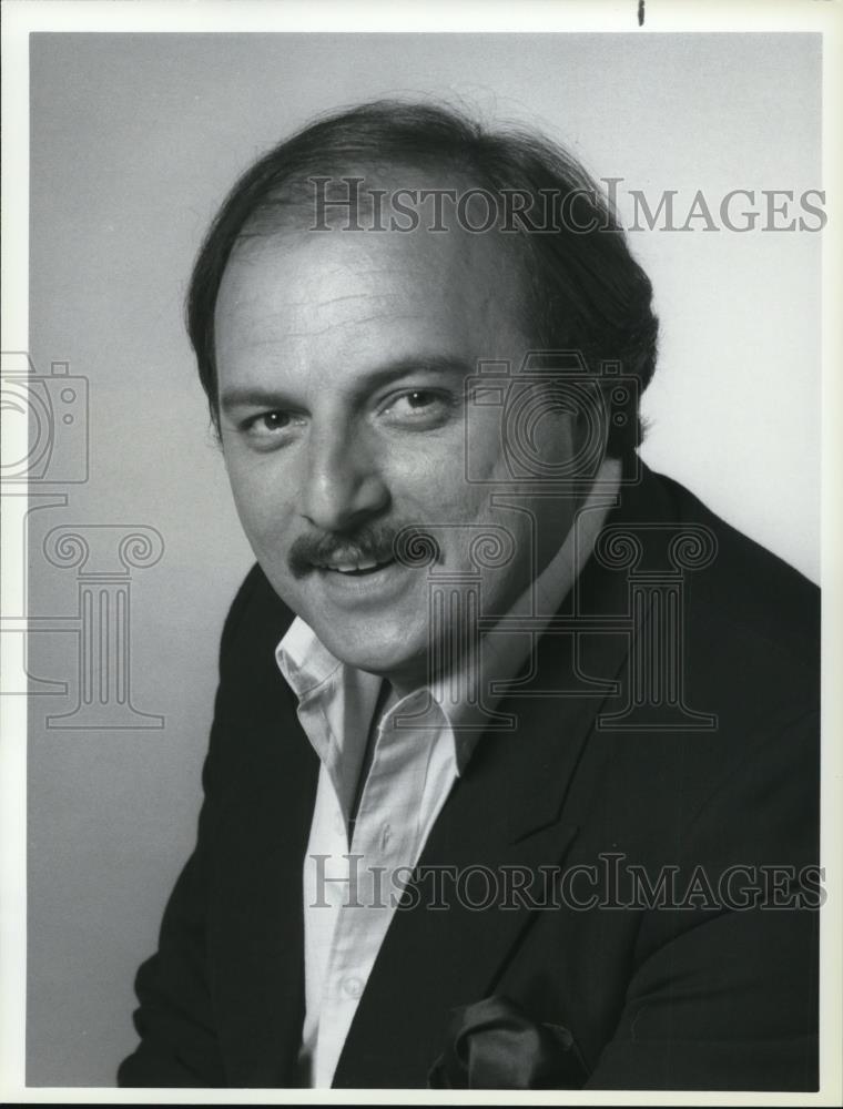 1987 Press Photo Dennis Franz star of Hill Street Blues TV show - Historic Images