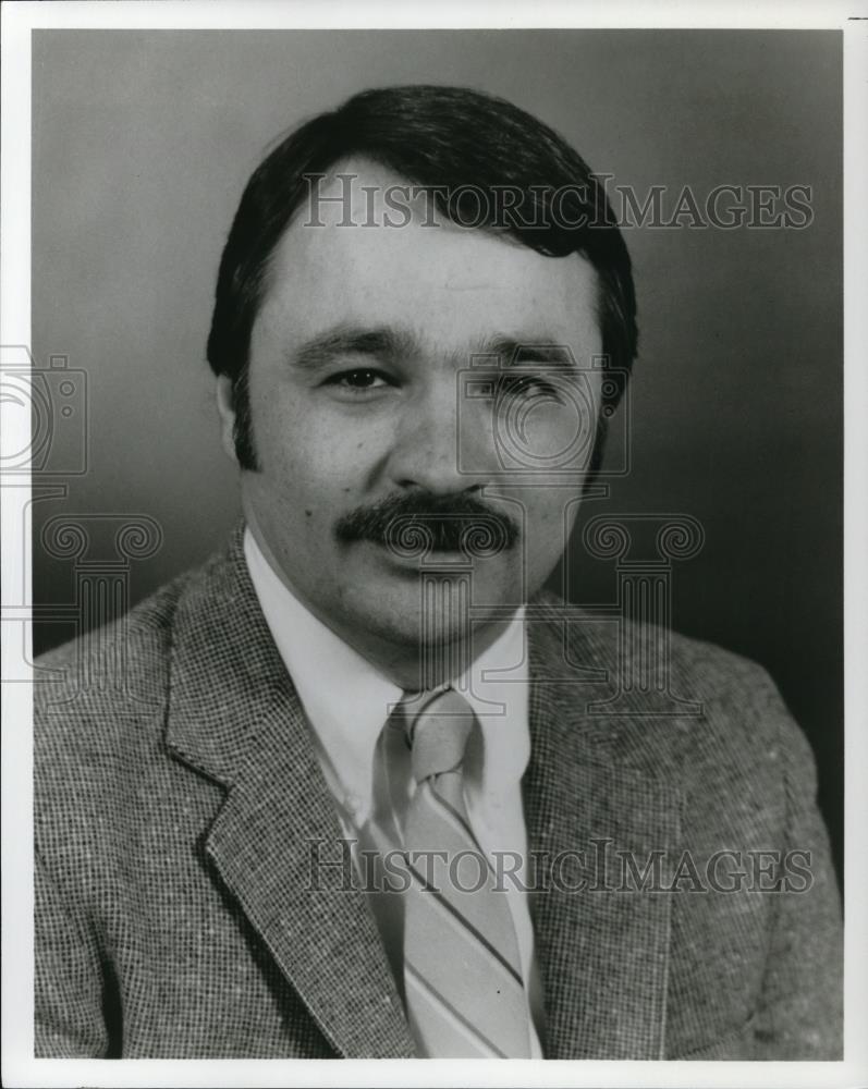 Press Photo Louis Gattozzi Director of Operations WJKW-TV - Historic Images