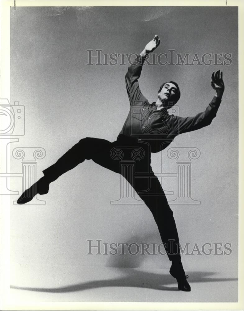 1985 Press Photo Douglas Nielsen Dancer/Choreographer - Historic Images