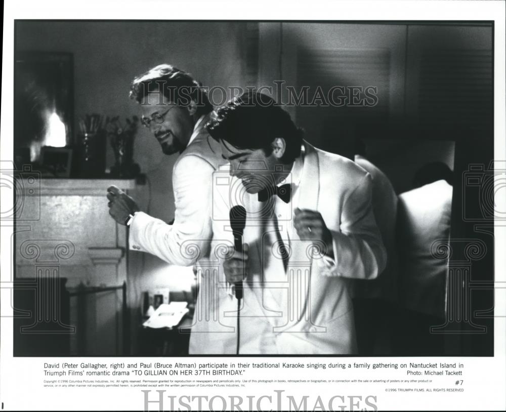 1996 Press Photo Peter Gallagher Bruce Altman in To Gillian on her 37th Birthday - Historic Images