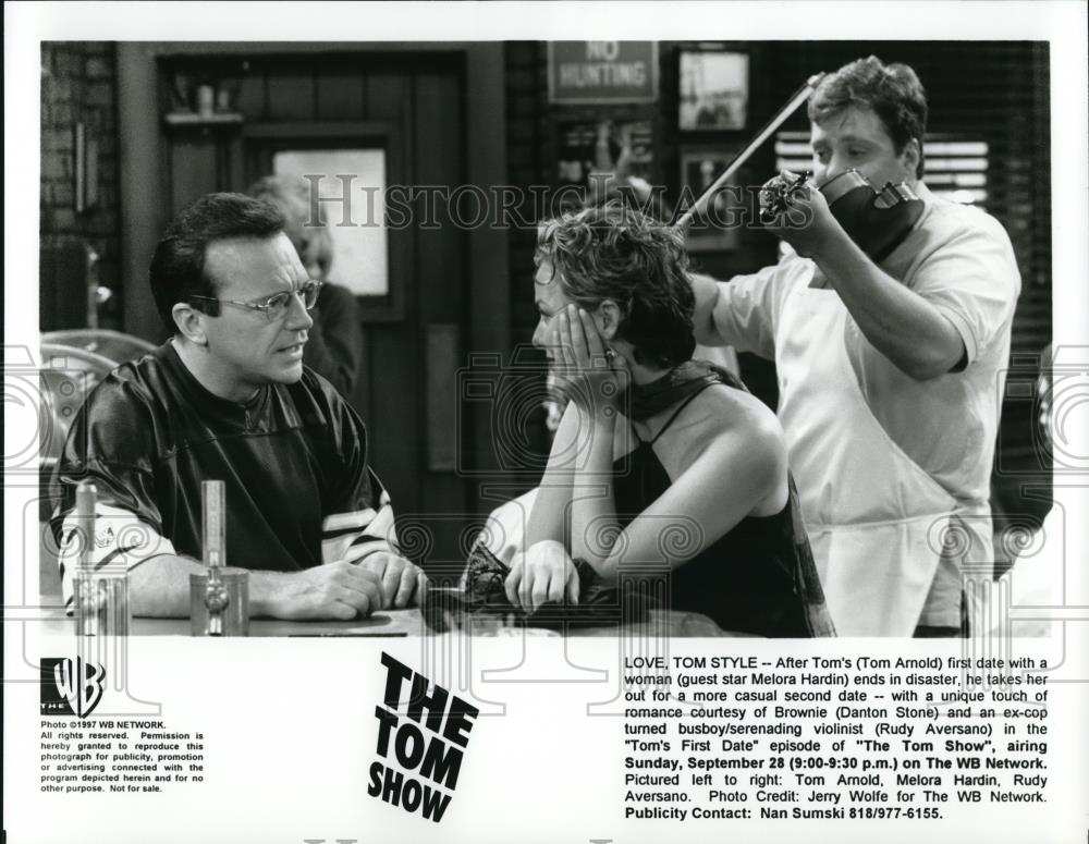 1997 Press Photo Tom ArnoldMelora Hardin & Rudy Aversano in The Tom Show - Historic Images