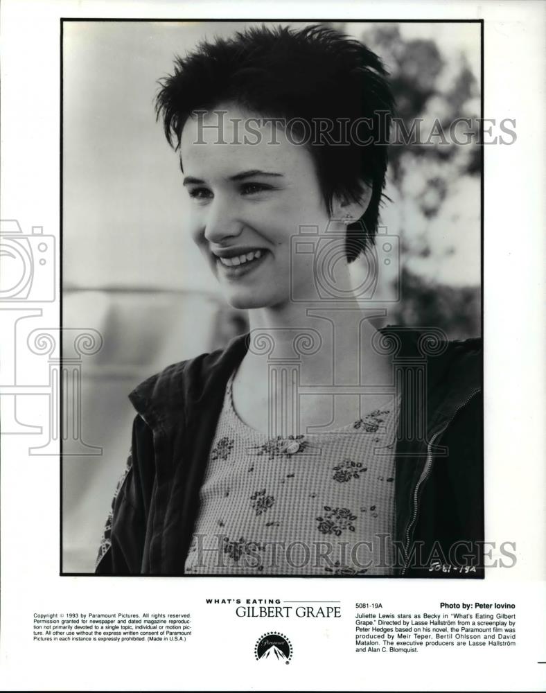 1993 Press Photo Juliette Lewis in What's Eating Gilbert Grape - Historic Images