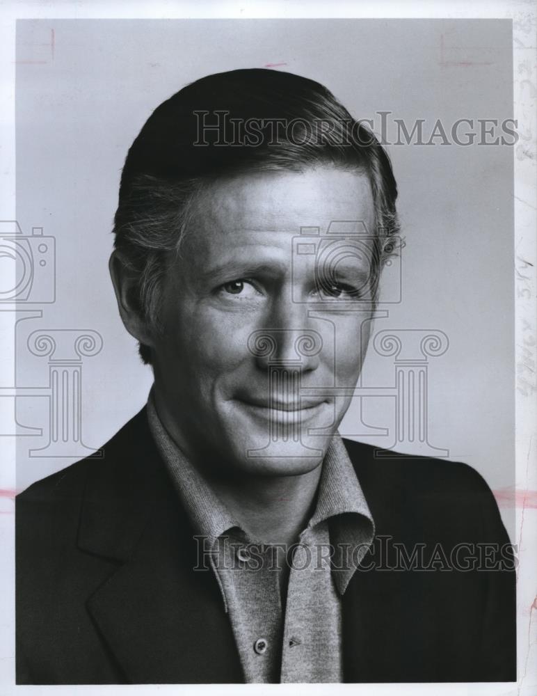 1976 Press Photo Peter Strauss in Rich Man Poor Man Book 2 - Historic Images