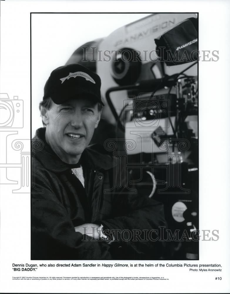 1999 Press Photo Dennis Dugan, Director of Big Daddy - Historic Images