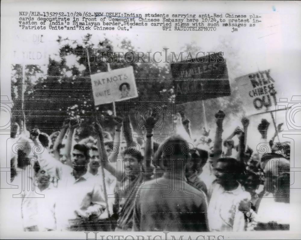 1962 Press Photo New Delhi Indian Students Protest Red Chinese Invasion - Historic Images