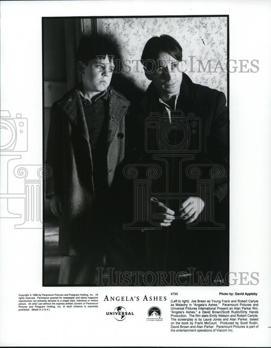 1999 Press Photo Joe Breen and Robert Carlyle in "Angela's Ashes" - Historic Images