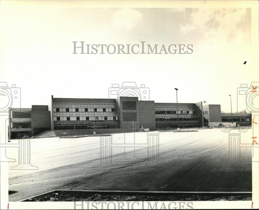 1981 Press Photo The Cuyahoga Community College, Eastern campus - Historic Images