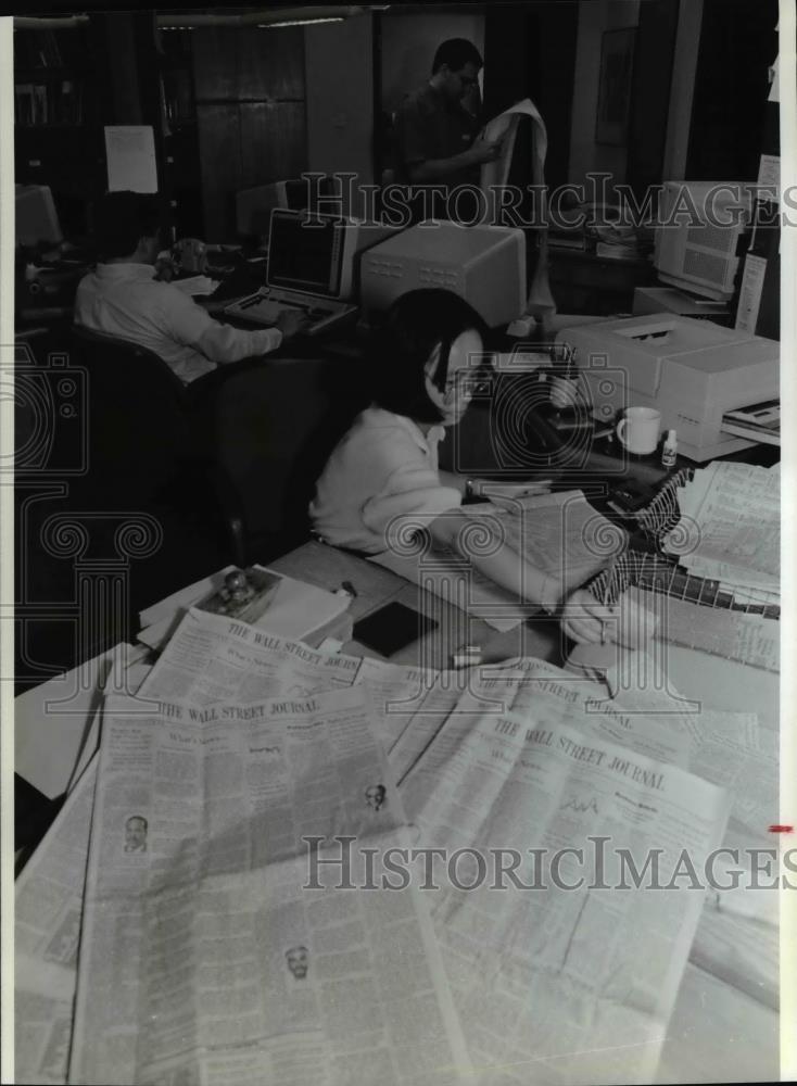 1991 Press Photo Asian Wall Street Journal office in Hong Kong - Historic Images