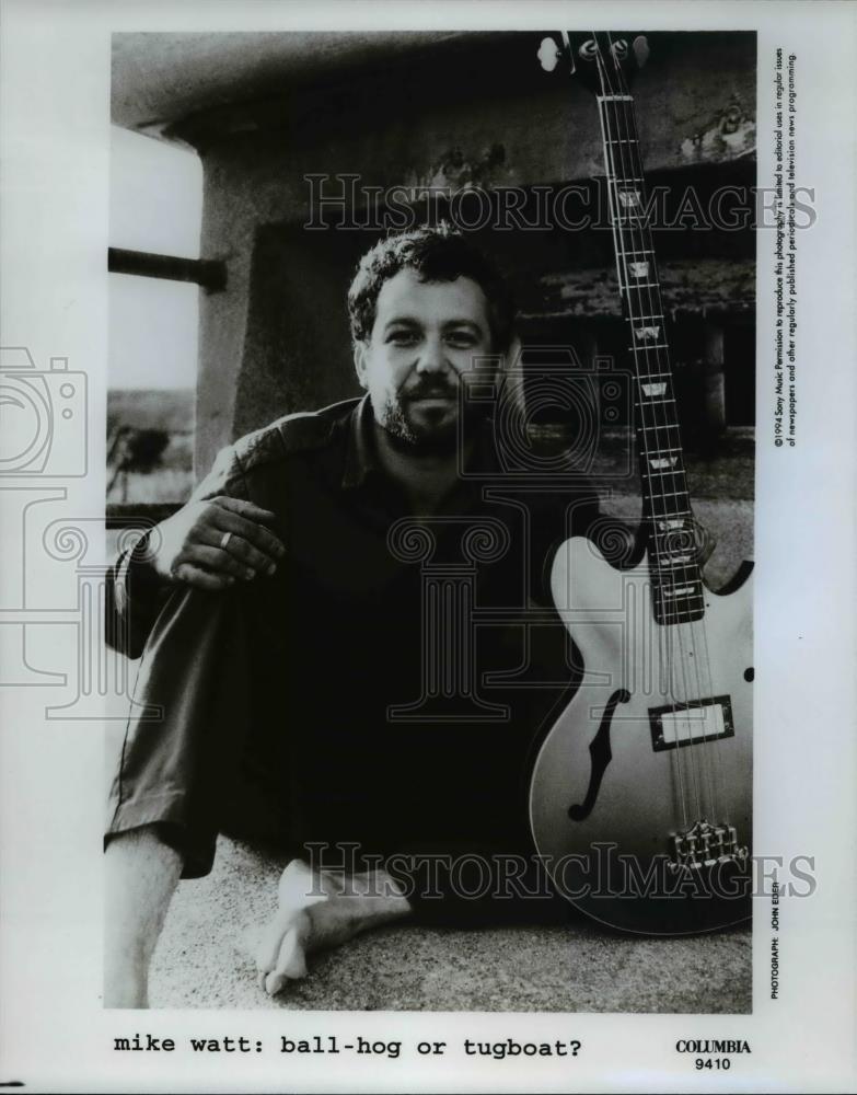 1995 Press Photo Mike Watt Ball Hog or Tugboat - Historic Images