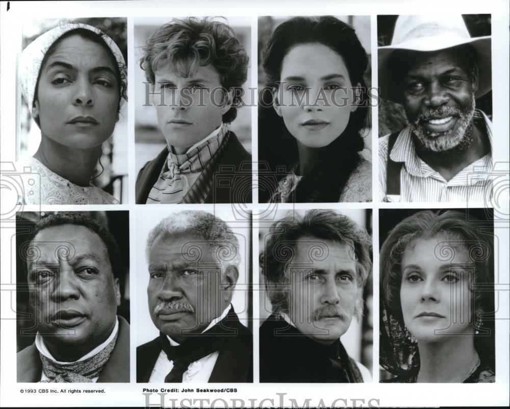1993 Press Photo Jasmine Guy, Tim Daly, Danny Glover and Halle Berry in Queen - Historic Images