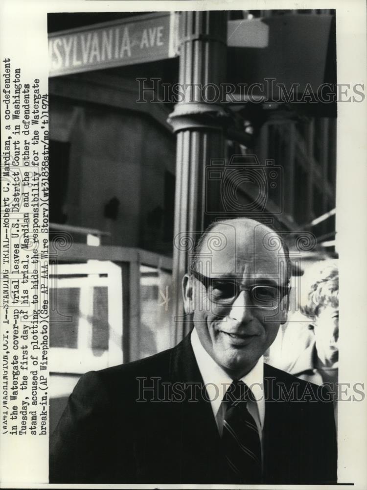 1974 Press Photo Robert C Mardian Co-Defendant in Watergate - Historic Images