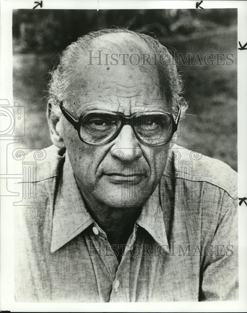 1984 Press Photo Arthur Miller Playright Recipient Of Alley Award - Historic Images