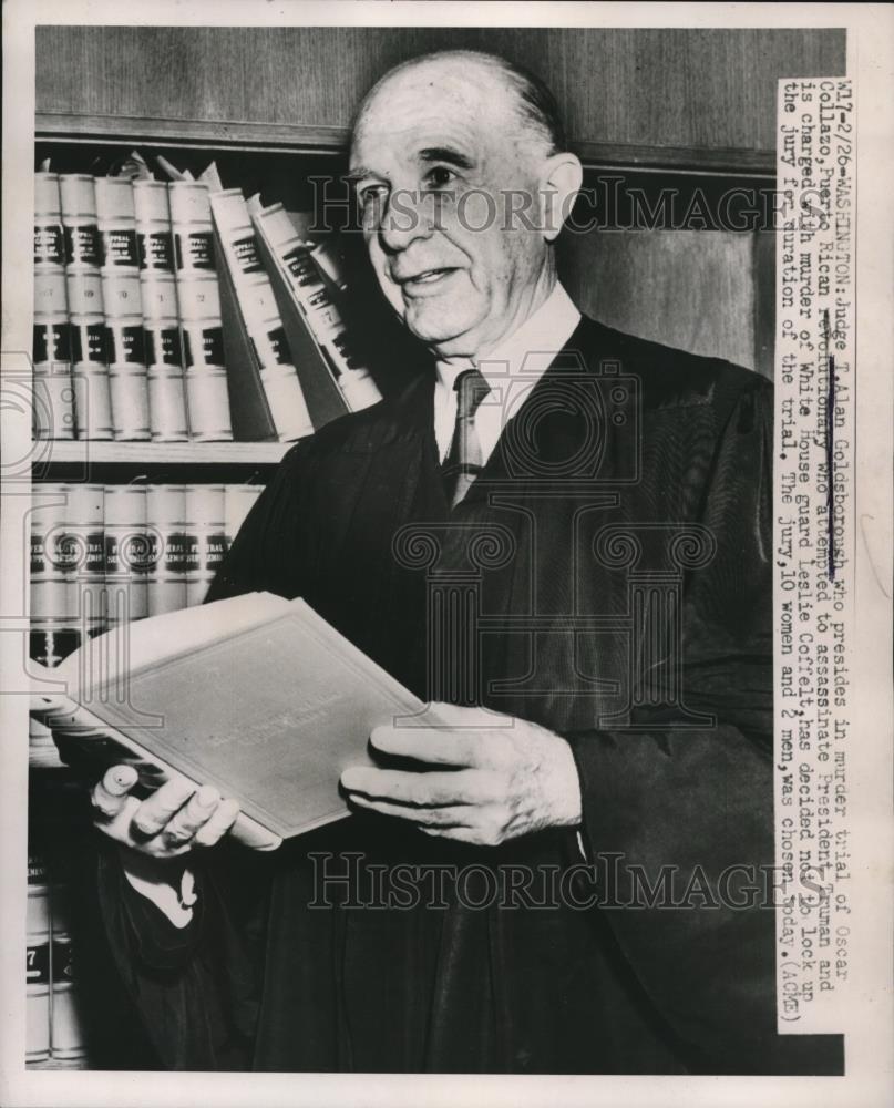 1951 Press Photo Judge Alan Goldsborough presides the Collazo murder  trial - Historic Images