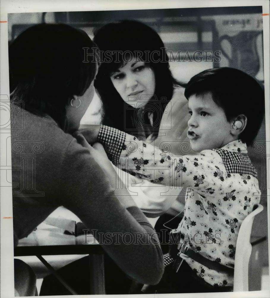 1978 Press Photo Teacher Sue Manross, Danny Foose with his mother Darlene Foose - Historic Images